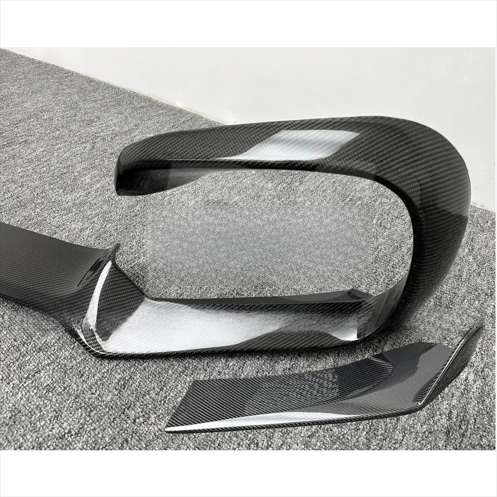 R Style Gloss Carbon Fiber Auto Parts Decoration Front Bumper Lip Front Lip for Benz GT GTS 2015-2018